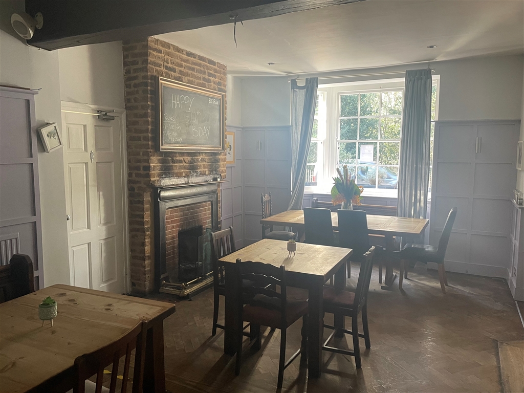 Bee Windlesham My Hospitality Solutions